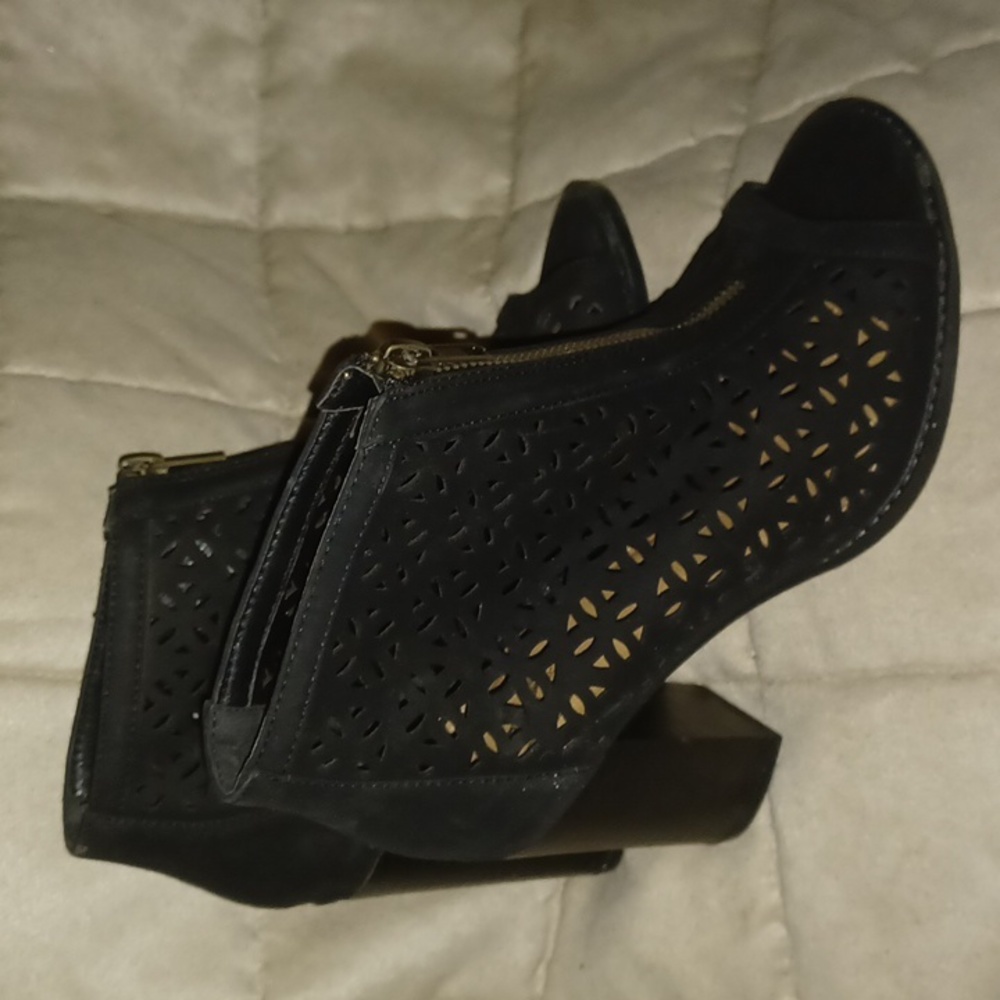 Report Block Booties - image 2